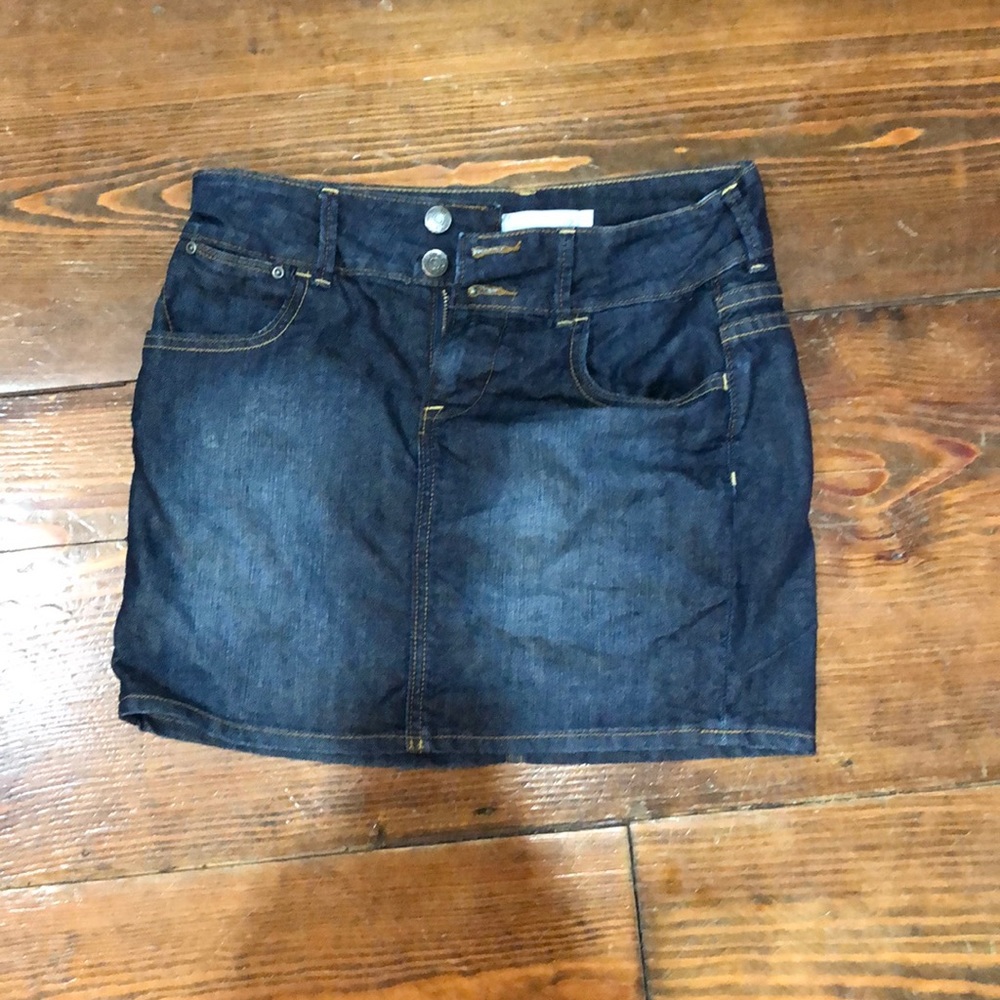 Old navy skirt 2